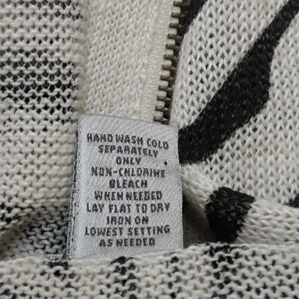 Chico's Sweater - Picture 7 of 8